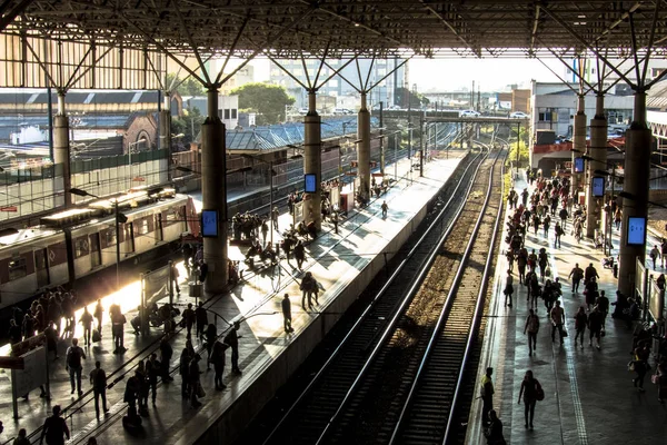 Sao Paulo Brasilien Juni 2018 Människor Vänta Plattformen Bras Station — Stockfoto