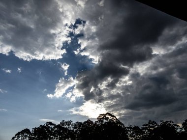 Brezilya 'da bulutlu Mavi Gökyüzü