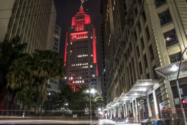 Sao Paulo, Brezilya, 06 Temmuz 2018: şehir eski Banespa (Altino Arantes), Martinelli ve gece Brezilya binaların banka ile Sao Paulo manzarası.