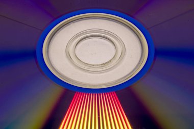 DVD içinde beyaz artalan