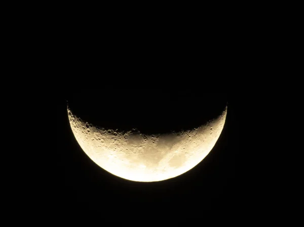 Media Luna Amarilla Cielo Oscuro Ciudad Sao Paulo Brasil — Foto de Stock