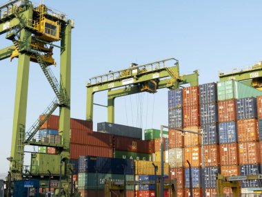 Santos, Sao Paulo, Brezilya, 19 Temmuz 2018. Konteyner Santos bağlantı noktası kaldırılıyor