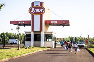 Santa Catarina, Brezilya, 16 Eylül 2009. Tyson et işleme tesisi girişi