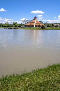 Toledo, Parana, Brezilya, 28 Ekim 2009. Usina Toledo şehir Town Gölü merkezinde Conhecimento yapmak, Pr.