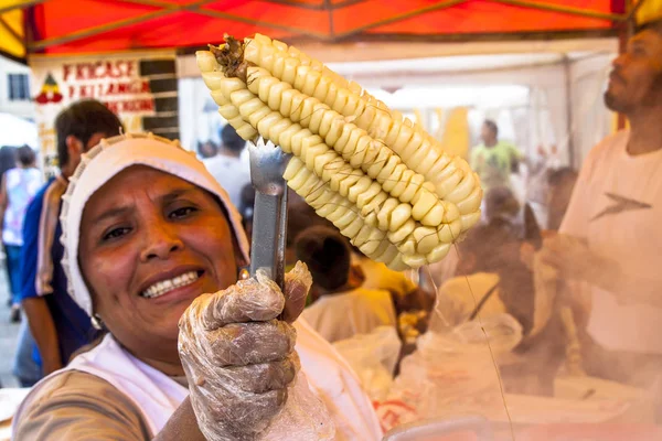 Sao Paulo Brazílie Ledna 2008 Žena Připravuje Typické Bolivijské Pokrmy — Stock fotografie