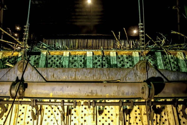 巴西圣保罗巴里 2008年10月9日 巴西夜间乙醇制造厂 — 图库照片