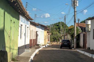 Porto Nacional, Tocantins, Brezilya, Haziran 21, 2011. Porto Nacional merkezinde sokakta Sömürge evleri. National Harbor, Brezilya'nın Tocantins eyaletine mens.aide belediyesi..