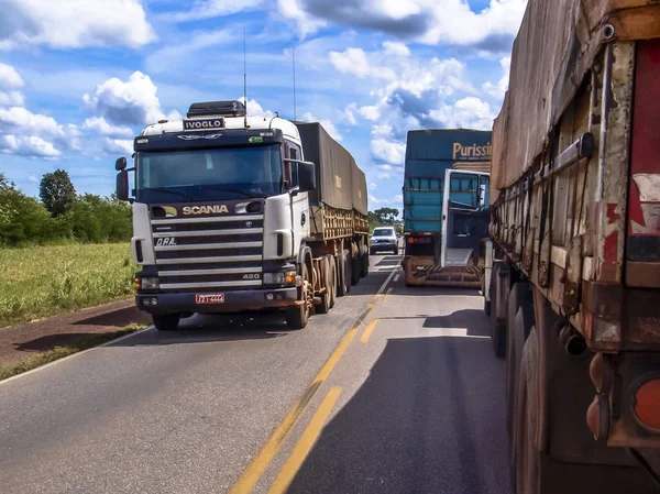 Mato Grosso Brasilien April 2005 Lkw Reihe Auf Einer Landstraße — Stockfoto