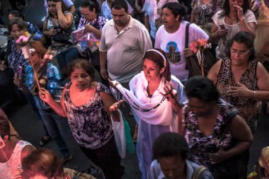 Sao Paulo, Brezilya, 19 Nisan 2012. Sadık Santo Expedito kilisede Kutsal Gün Expedito kutlamak, Sao Paulo Işık mahallede.