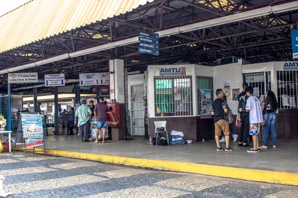 Marilia, Sao Paulo, Brezilya, 16 Mart. 2019. Sao Paulo eyaletinin ortabatı bölgesi, Marilia şehir merkezindeki Urban Otobüs Terminali'nde yolcu hareketi