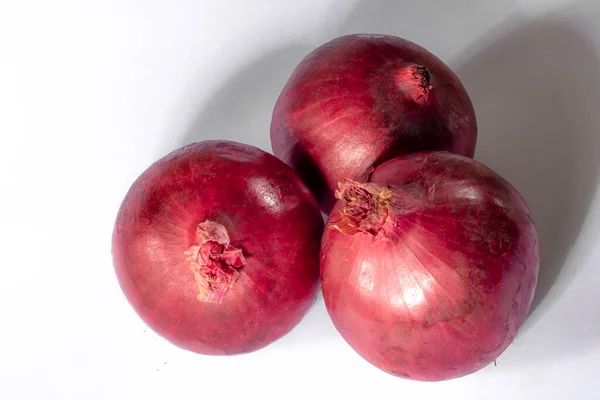 Red Onions White Background Brazil — Stock Photo, Image