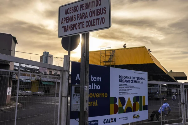 Marilia, SP, Brezilya, 19 Ağustos 2025. Otobüs terminali tadilatı. İmza: 