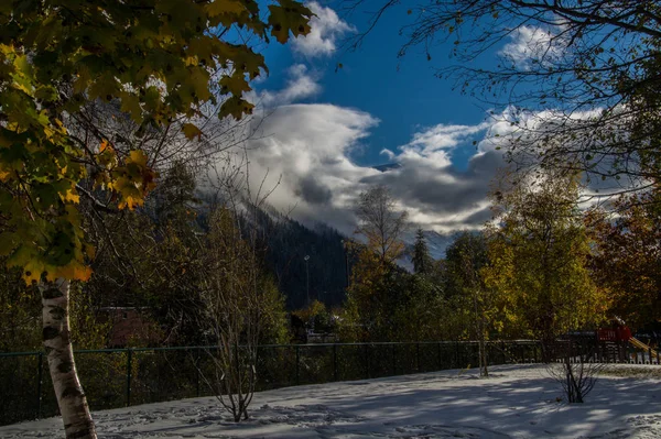 Podzimní krajina ve francouzských Alpách — Stock fotografie