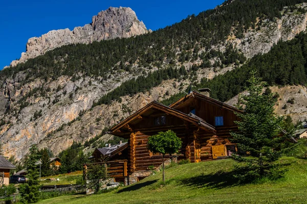 Ceillac queyras in hautes alpes in france — Φωτογραφία Αρχείου