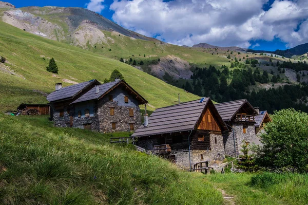Villard ceillac en qeyras en hautes alpes en france — Photo