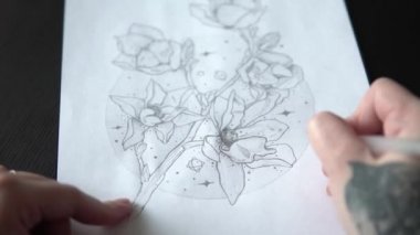 Ana geçici dövme kağıt üzerinde taslağını dövme