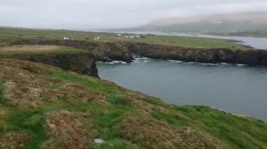 Portmagee İrlandalı west Coast'ta üzerinde şaşırtıcı uçuş