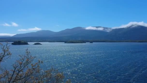 İnanılmaz hava uçuş görüntüleri İrlanda Killarney Milli Parkı — Stok video