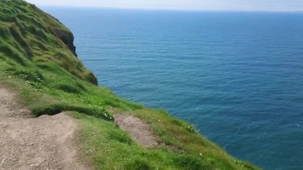 World famous Cliffs of Moher in Ireland — Stock Video