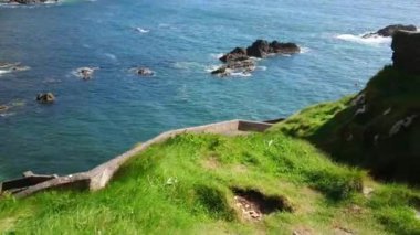 Dingle Yarımadası güneşli bir güzel Dunquin parkında