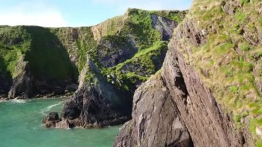 Muhteşem manzara güzel Dingle Yarımadası İrlanda - mavi okyanus su