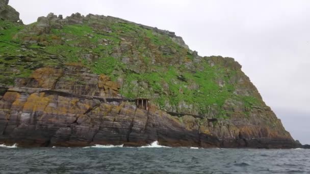 Úžasné a slavné Skellig ostrovy v Irsku - Skellig Michael — Stock video