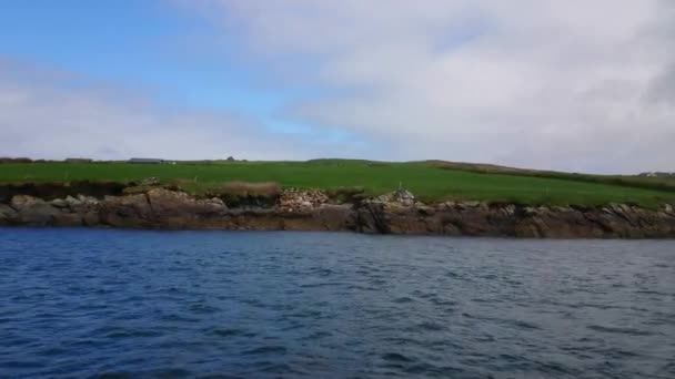 Irish coastline at the west coast of Ireland - wide angle view from the Atlantic Ocean — Stock Video