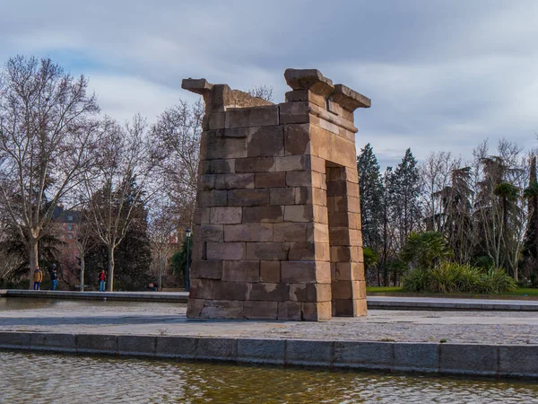 Templo de Debod en el Parque del Oeste de Madrid - Templo de Debod — Foto de Stock