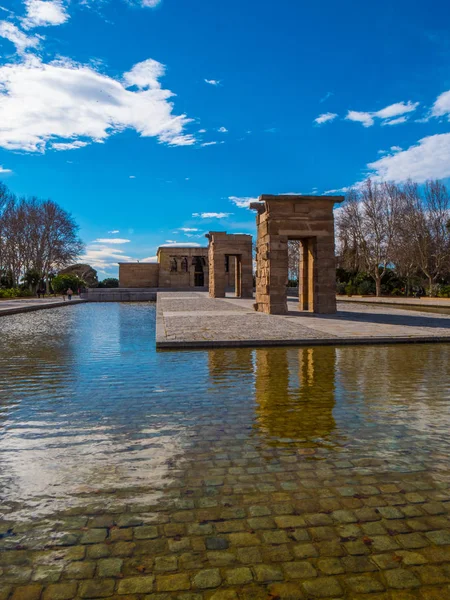 Templo de Debod en el Parque del Oeste de Madrid - Templo de Debod — Foto de Stock