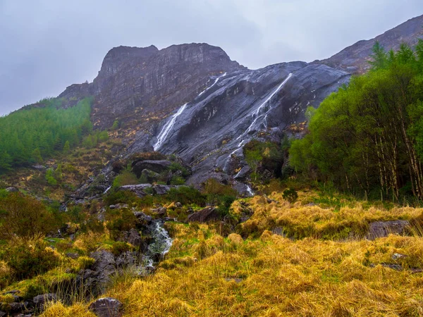 Водопад Гленинчакин на полуострове Беара — стоковое фото