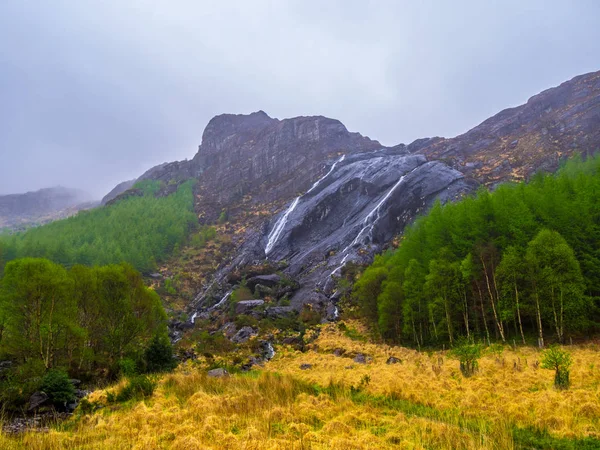 Wodospad Gleninchaquin w Beara Peninsula — Zdjęcie stockowe