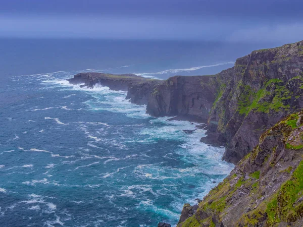 As incríveis falésias Fogher na costa oeste da Irlanda — Fotografia de Stock