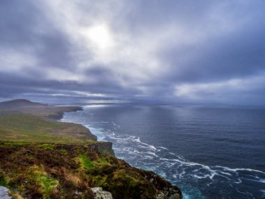 Şaşırtıcı Fogher Cliffs at İrlandalı west coast