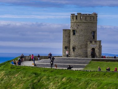Dünya ünlü Cliffs, Moher İrlanda'nın Atlantik kıyısında