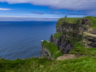 Dünya ünlü Cliffs, Moher İrlanda'nın Atlantik kıyısında