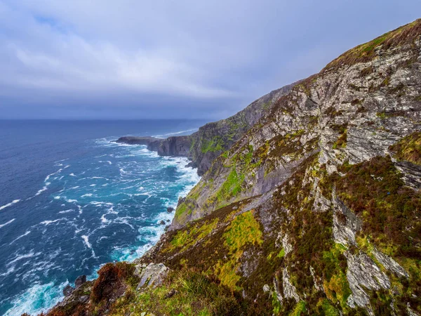 Şaşırtıcı Fogher Cliffs at İrlandalı west coast