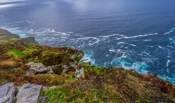 A csodálatos Fogher sziklák ír nyugati partvidékén — Stock Fotó