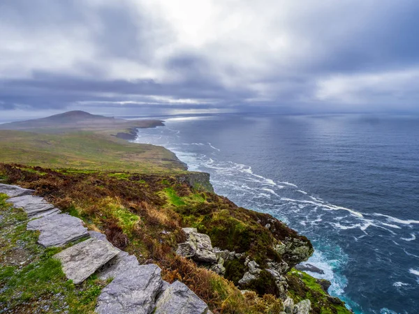 As incríveis falésias Fogher na costa oeste da Irlanda — Fotografia de Stock
