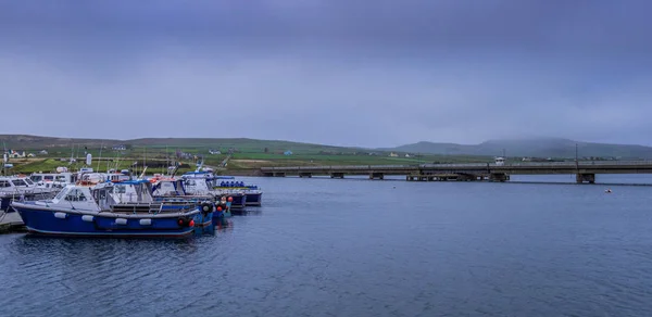 Barcos no porto de Portmagee, na Irlanda — Fotografia de Stock