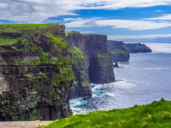 Dünya ünlü Cliffs, Moher İrlanda'nın Atlantik kıyısında