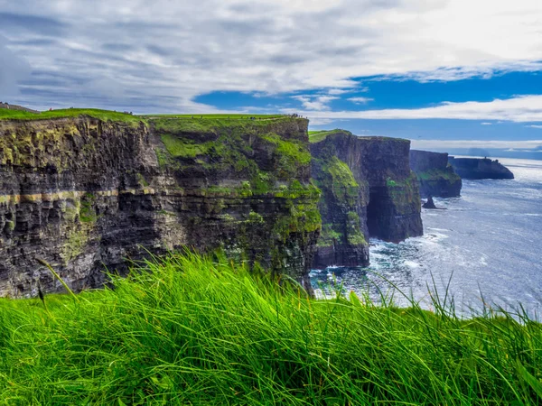 Nature et paysage impressionnants sur les falaises de Moher en Irlande — Photo