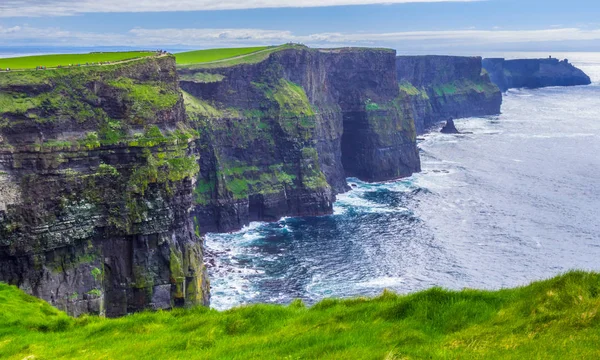 Dünya ünlü Cliffs, Moher İrlanda'nın Atlantik kıyısında