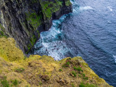 Dünya ünlü Cliffs, Moher İrlanda'nın Atlantik kıyısında