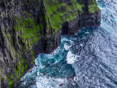Dünya ünlü Cliffs, Moher İrlanda'nın Atlantik kıyısında