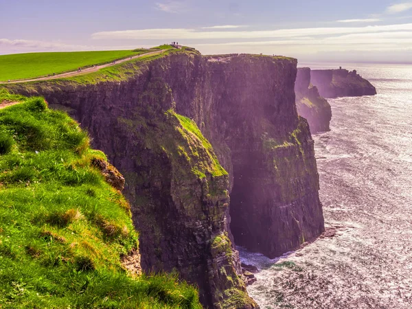 Cliffs Moher İrlanda gün batımında