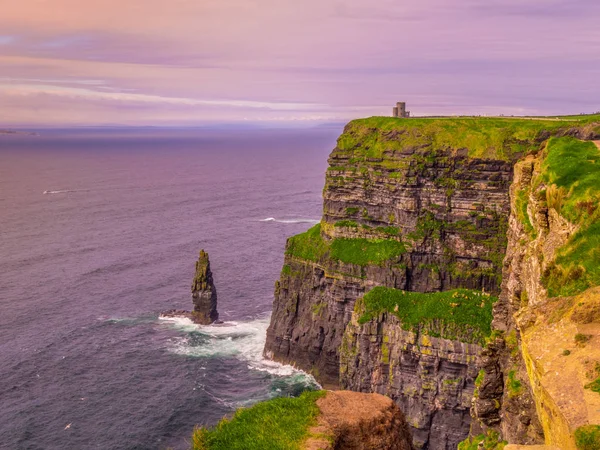Dünya ünlü Cliffs, Moher İrlanda'nın Atlantik kıyısında