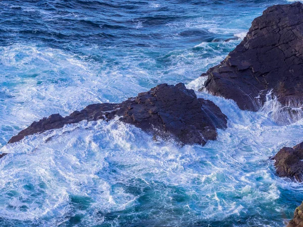 Yaban Atlantik Okyanusu - İrlanda Kilkee Cliffs dan havadan görünümü