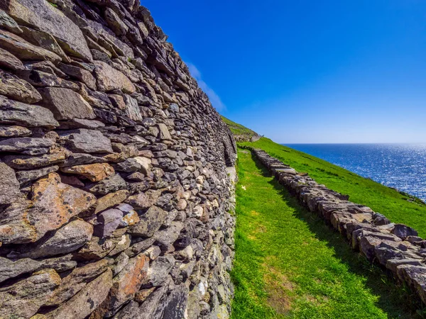 Úžasné západního pobřeží Irska - Dingle Peninsula na Atlantský oceán — Stock fotografie