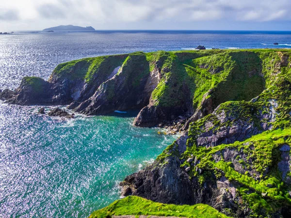 Hermosa costa oeste irlandesa en Wild Atlantic way — Foto de Stock