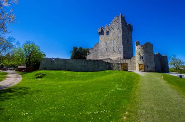 Ross kale üzerinde güzel bir gün - Killarney Milli Parkı